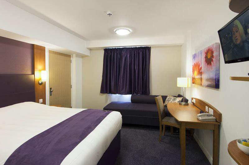 Premier Inn Runcorn Exterior foto